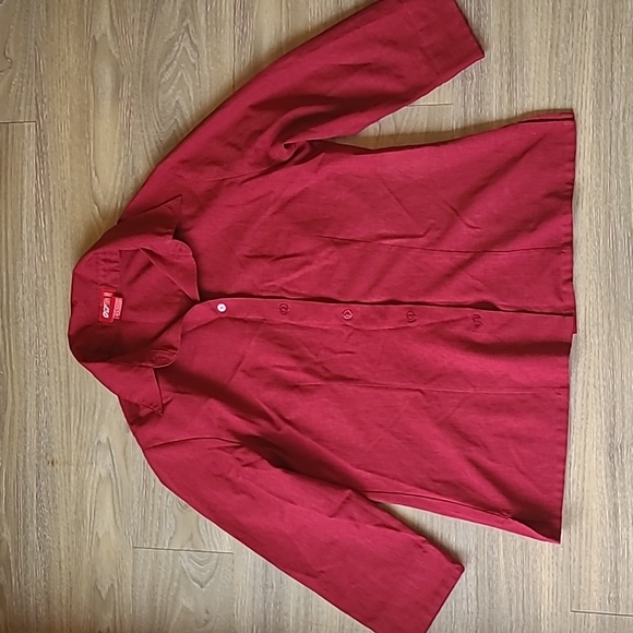 EZS by Haggar Red Crop Sleeve Button Down Blouse Size Medium - Picture 1 of 8